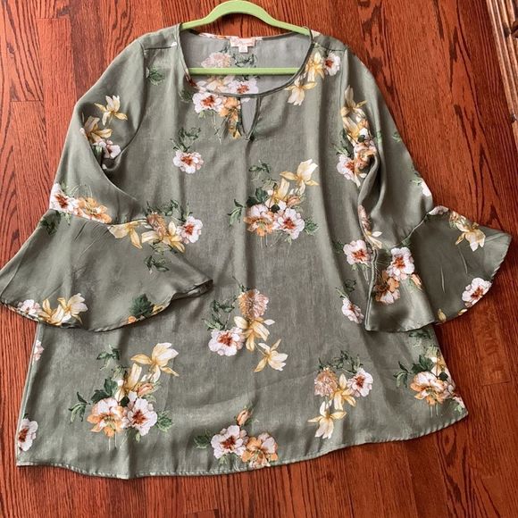 5 for 35$ Miola adorable print tunic - Picture 9 of 10